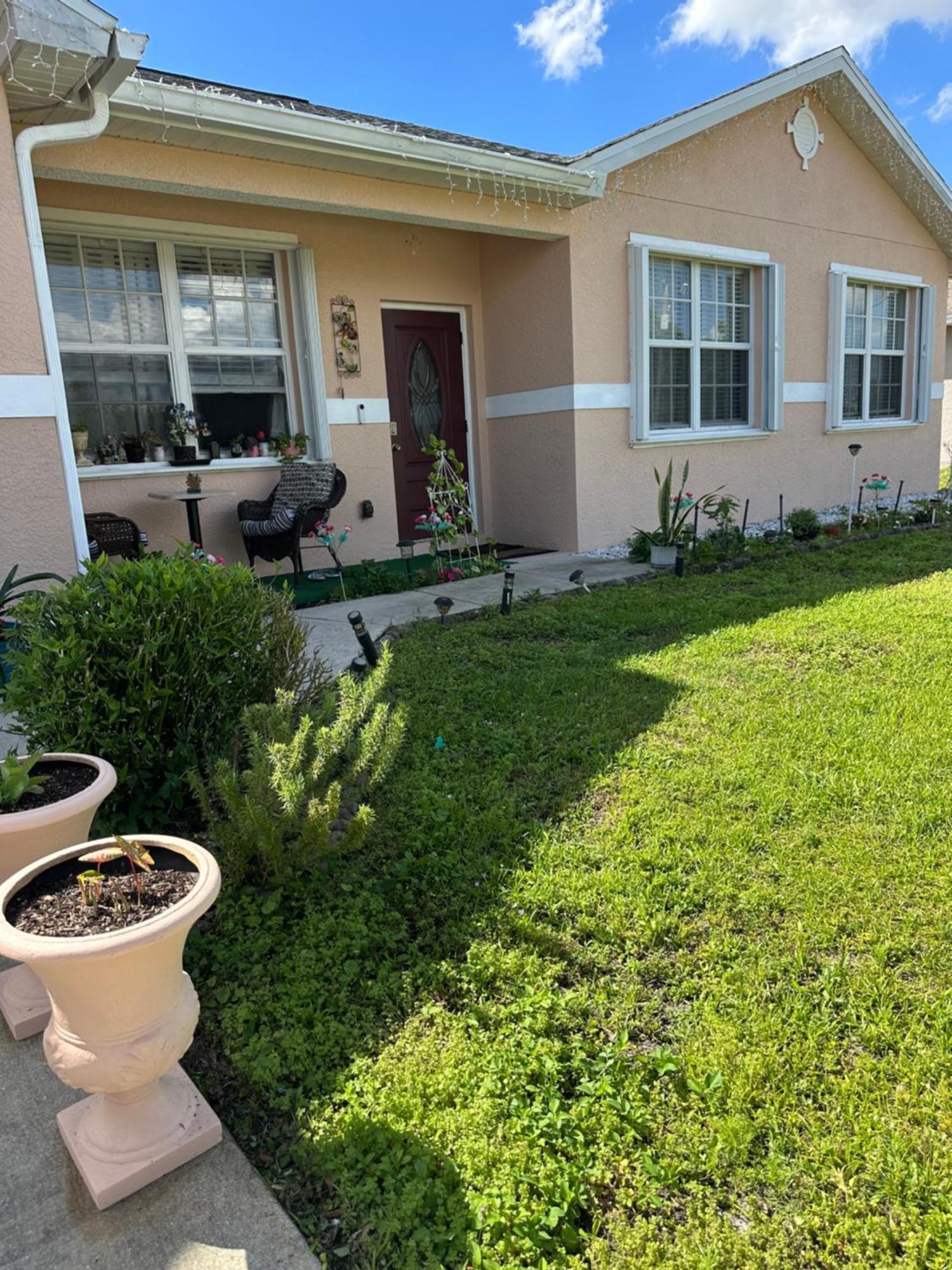 Quiet Room In A Family Home Lehigh Acres Exterior photo